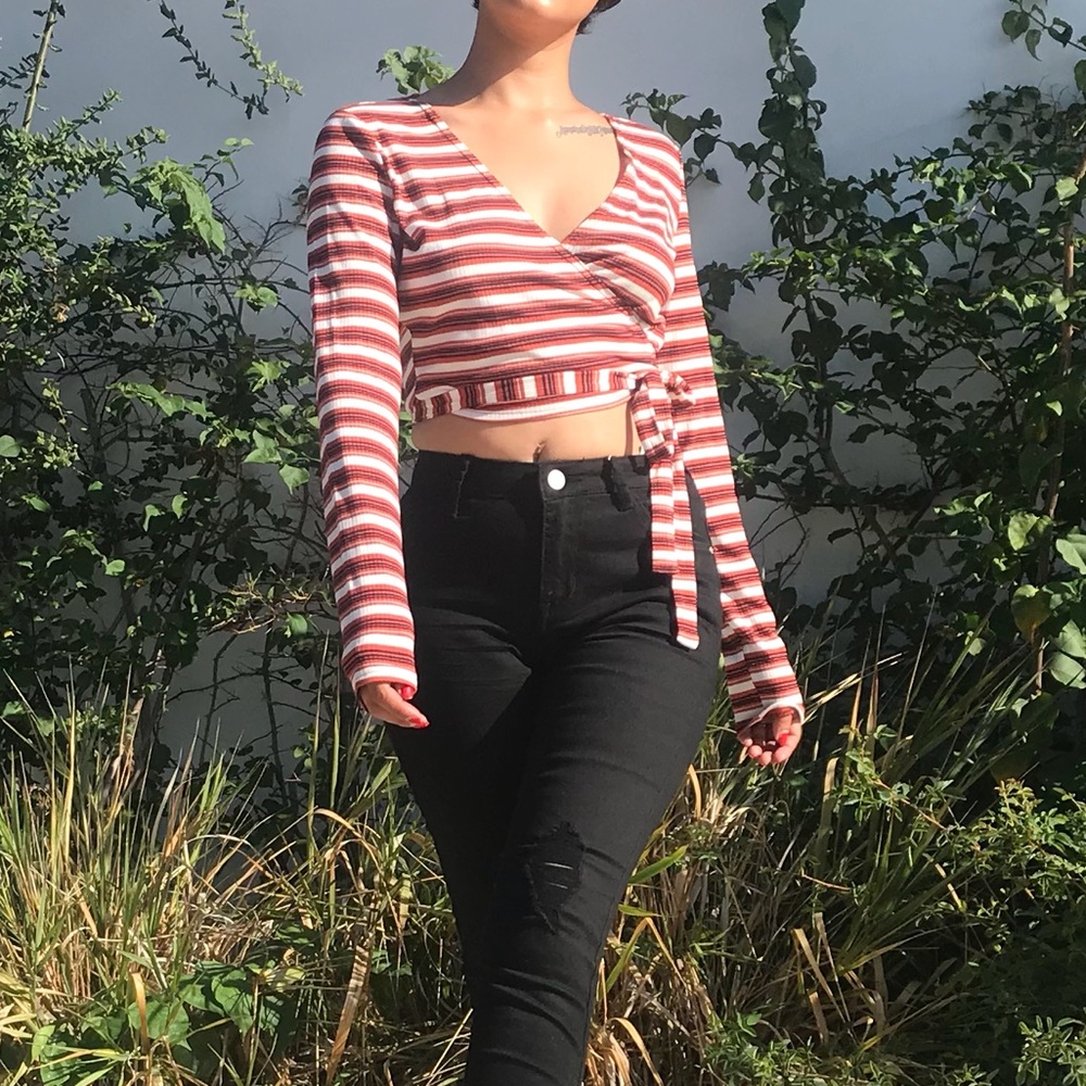 Stripped Wrap Top - Picture 3 of 7